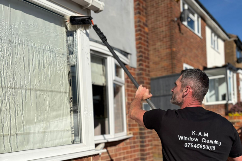 Window Cleaner Arnold: A Weekend Job